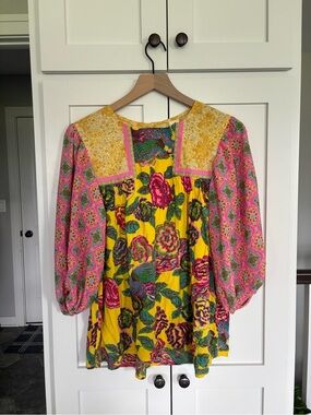 ✨Ivy Jane Yellow Floral Blouse with Pink Trim